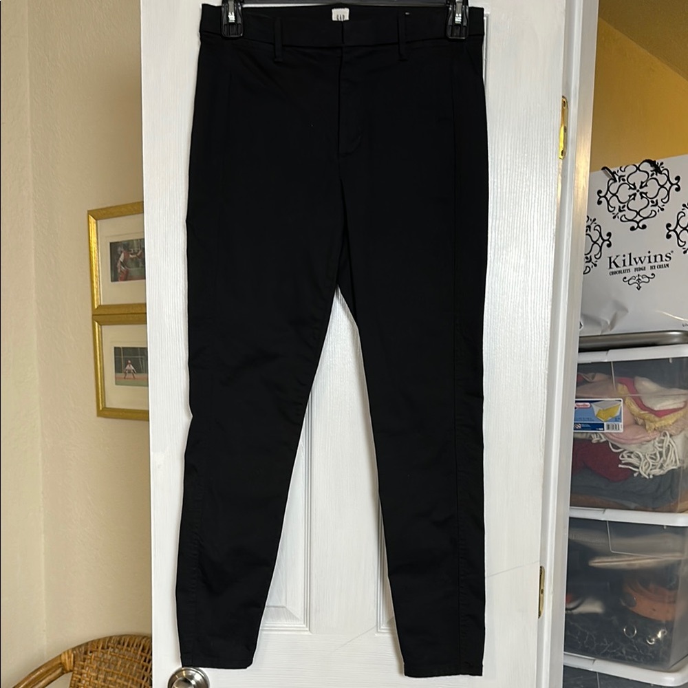 GAP sculpt seamed high rise legging.
